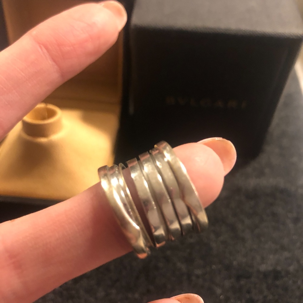 Bulgari Ring Authentic!! - Picture 4 of 7